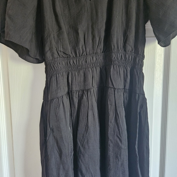 H&M Black Sheath V-Neck Cocktail Dress - Picture 2 of 5